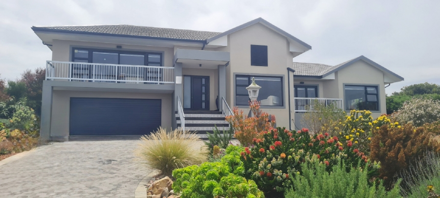 3 Bedroom Property for Sale in Village On Sea Western Cape